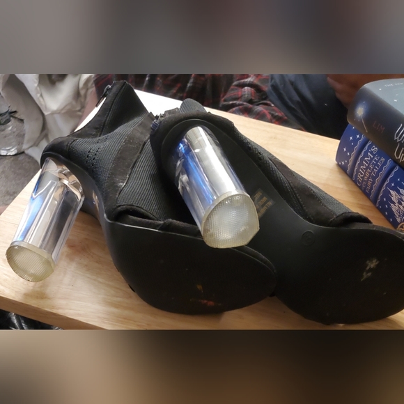 Missguided Black Peep Toe inner zip up Booties. Slightly used in great condition - Picture 3 of 4